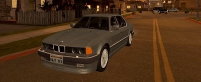 BMW E32 Alpina B12