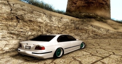 BMW M5 e39 Stanced