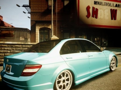 Mercedes Benz C350 Avantgarde vs 2.0