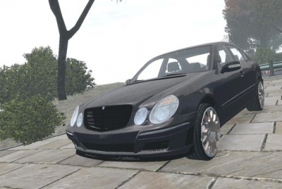 Mercedes Benz E55 W211