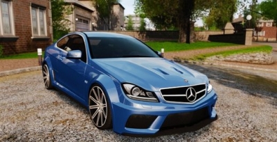 Mercedes Benz C 63 AMG